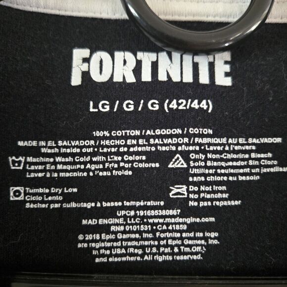 FortNite T-Shirt Loot Llama Men’s size Large 100% Cotton 2018 Epic Games - Picture 3 of 4